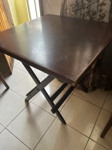 Mesa de Madeira Dobravel