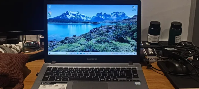 Notebook Samsung Expert i5 8GB SSD 480GB 14" - Muito Conservado