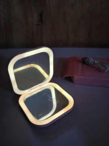 Vendo espelho em LED recarregável para make