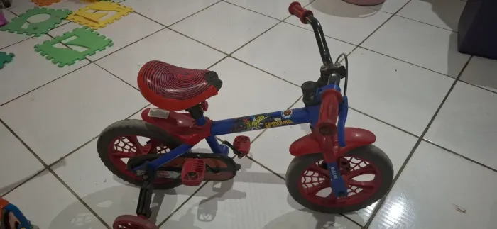 Bicicleta infantil + Patinete