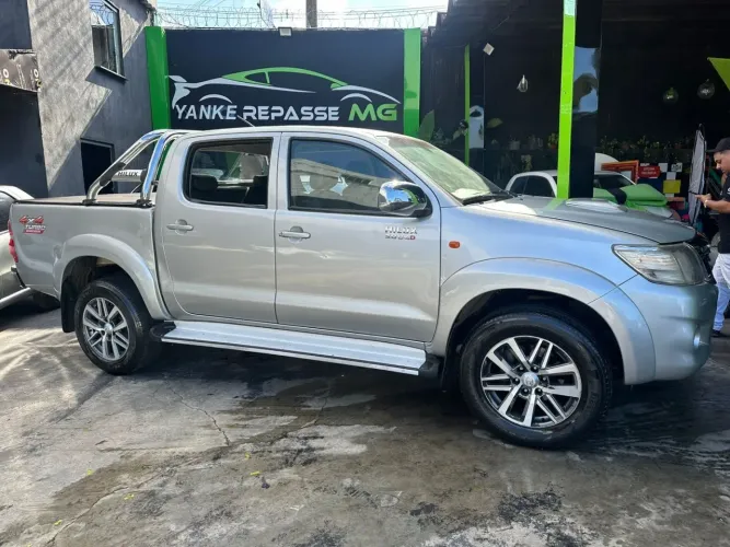 Toyota Hilux 2014