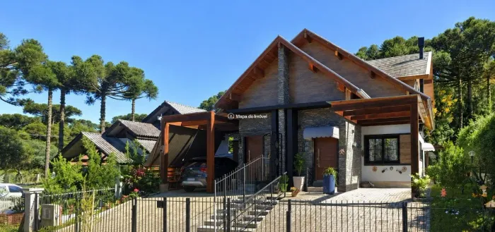 LINDA CASA GEMINADA À VENDA NA CIDADE DE CANELA!