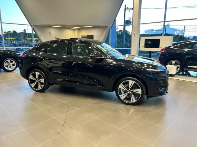Audi Q5 Sportback S-line 2.0 TFSI Quat.s-tron 2026