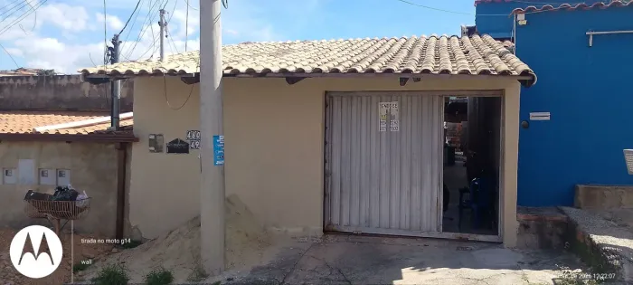 Casa simples troco por sítio simples 