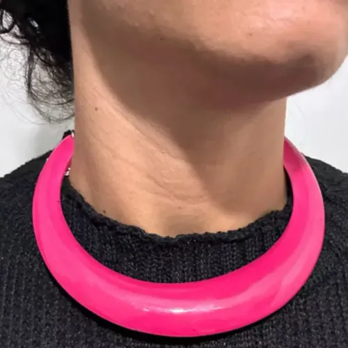 Colar Resina e Brinco Rosa Pink