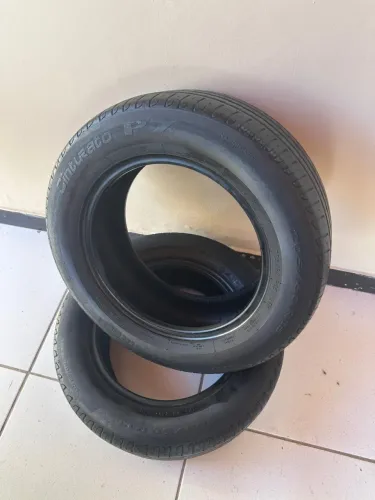 VENDE 2 PNEUS PIRELLI -205/60 R15 USADO.