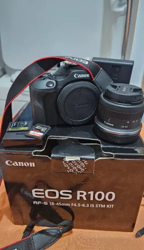 Canon R100