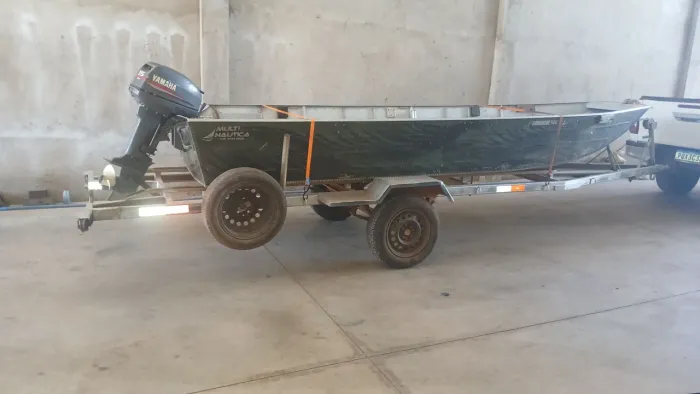 Conjunto barco motor e carretinha 