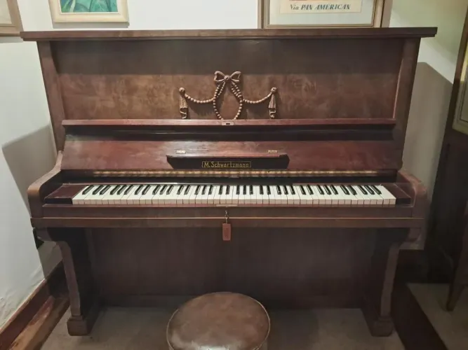 Piano M. Schwartzmann