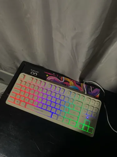 Teclado Gamer 75%