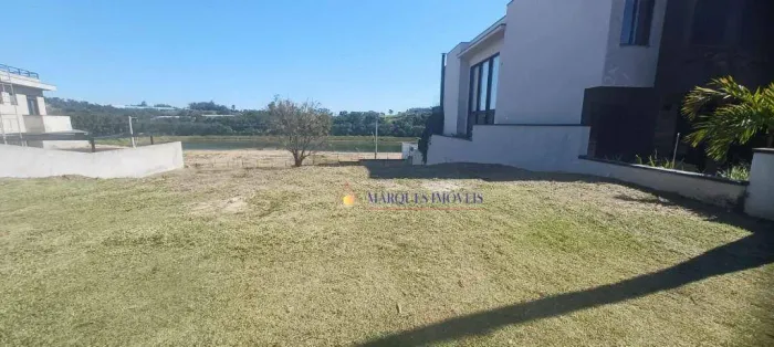 Terreno à venda, 300 m² por R$ 380.000,00 - Condomínio Via Castelli - Louveira/SP