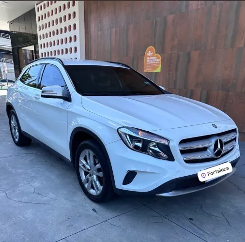 Mercedes-Benz GLA 200 Adv. 1.6/1.6 TB 16V Flex Aut. 2016