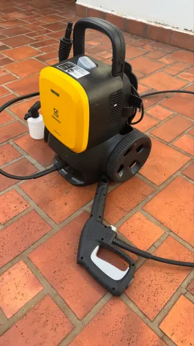 Lavadora Electrolux 1800psi