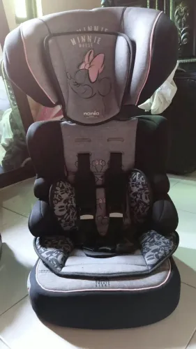 DESAPEGO - Cadeirinha Nania Minnie R$ 250 - SEMI NOVA 