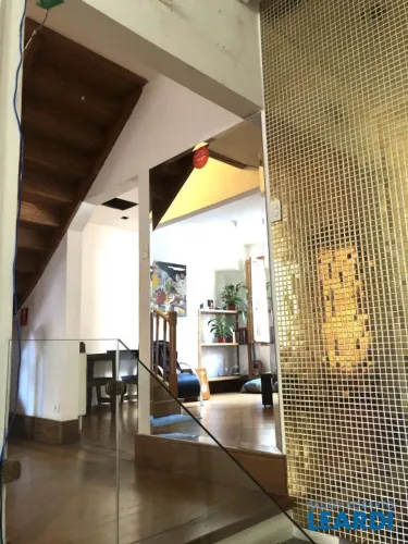 CASA ASSOBRADADA - HIGIENÓPOLIS - SP
