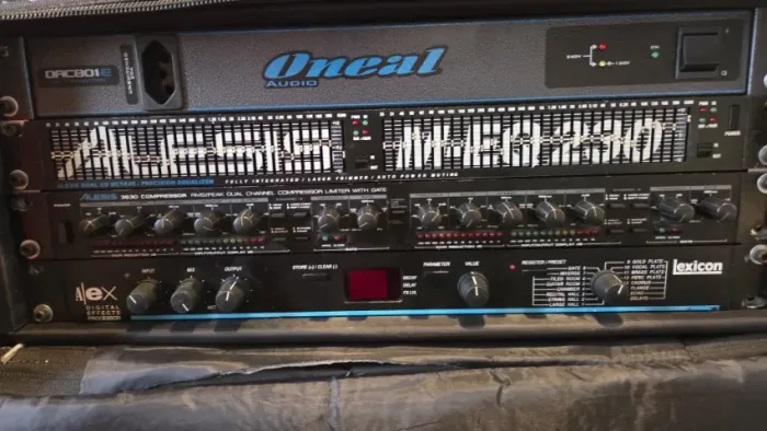 Compressor limiter gate Alesis 3630