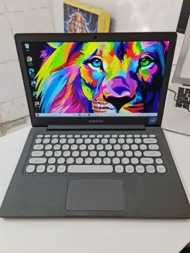 NOTEBOOK SAMSUNG ESSENTIALS 530X CELERON QUADCORE 4GB DE RAM SSD64GB TELA 14 HD NOVINHO