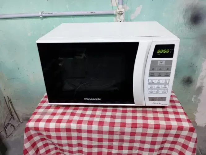 ? MICRO-ONDAS PANASONIC 20 LITROS - APENAS R$ 180! ?