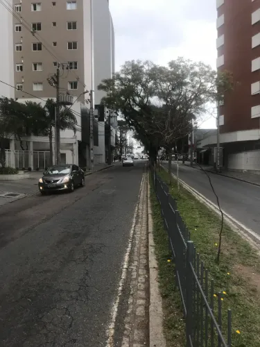 Alugo sala comercial Batel direto com proprietário sem burocracia