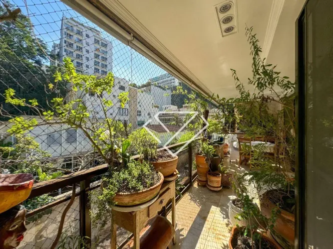 Apartamento com 4 dormitórios à venda, 240 m² por R$ 4.380.000,00 - Leblon - Rio de Janeir