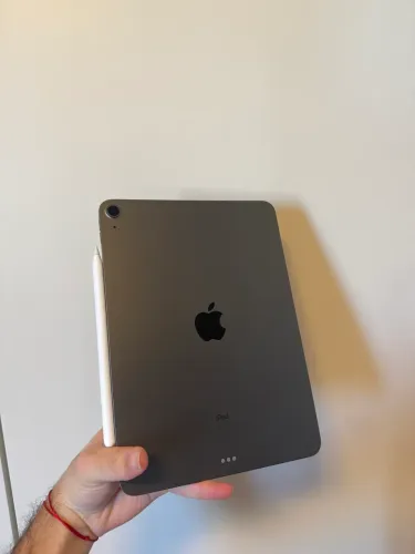 ipad Air 4 - Com Apple Pencil e Capa com teclado e Trackpad