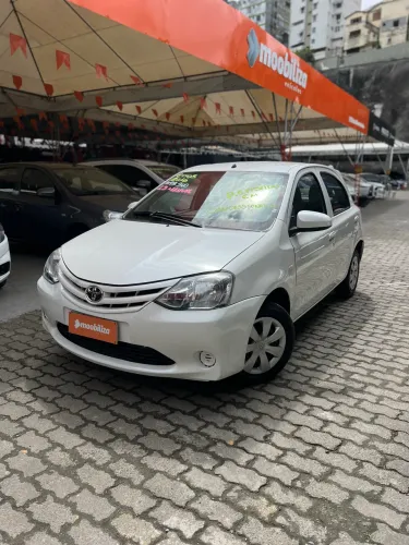 Toyota Etios X 1.3 Flex 16V 5P Mec. 2016