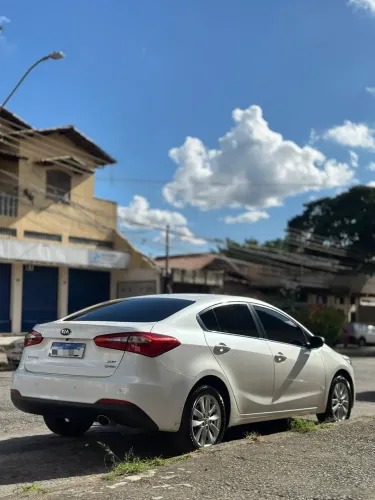 Kia Motors Cerato 1.6 16V Flex Aut. 2015