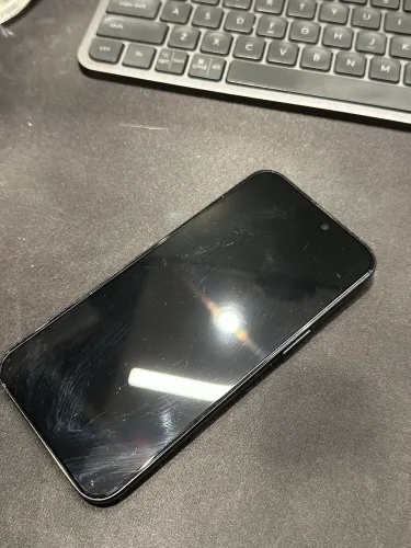 iPhone 15 Pro Max (256GB) - 79% Bateria