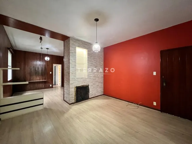 Casa para aluguel, 6 quartos, 1 suíte, 4 vagas, Alto - Teresópolis/RJ
