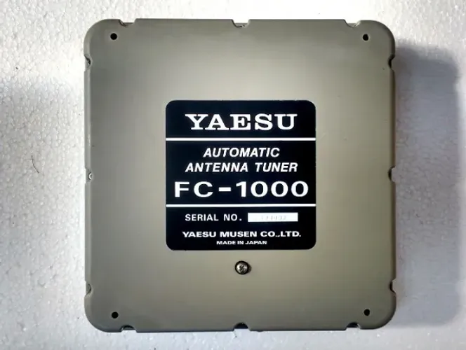 Acoplador Sintonizador de Antena Yaesu FC-1000 : Não Testado, No Estado. Raro. - PX R