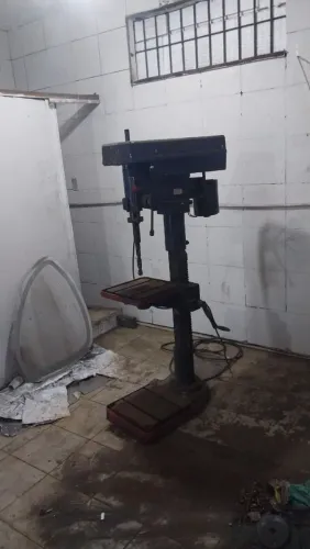 Furadeira de coluna