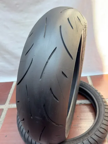 Pneu Moto 180/55-17 Dunlop Sportmax, Original, Meia Vida (Usado)