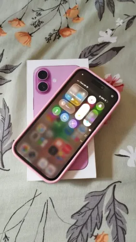 Vendo iPhone 16 novo bateria 99% whatsapp *52