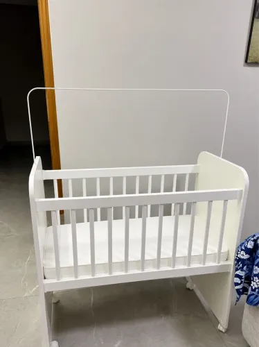 Mini Berço com rodinhas + colchão