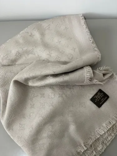Lenço Louis Vuitton