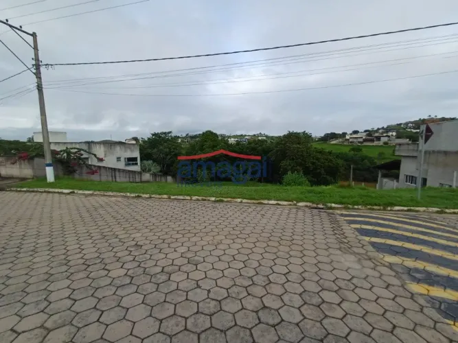 Terreno para venda no Condomínio Vale dos Lagos em Jacareí