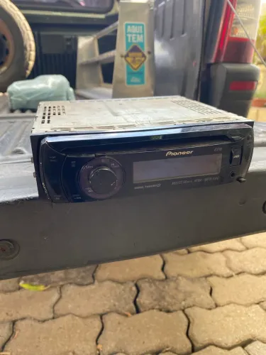 Pioneer golfinho