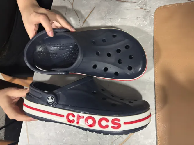 Crocs Crocband Original - Azul Marinho - M10/W12 (BR 42/43) - Nunca Usado