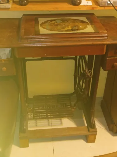 maquina de costura com pedal
