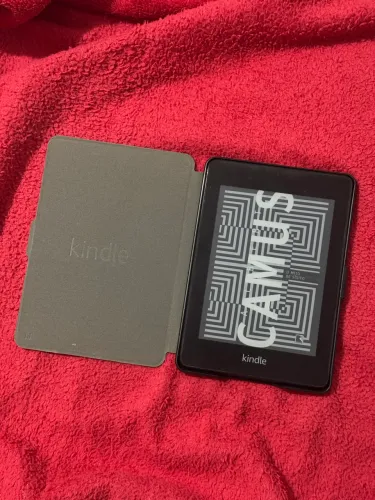Kindle Paperwhite 10ª Geração (8GB) - À Prova D'água + Capa
