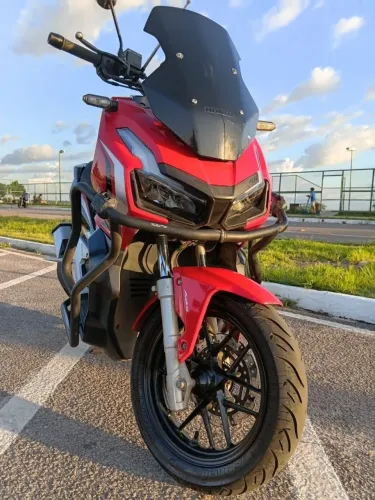 ADV 150c 