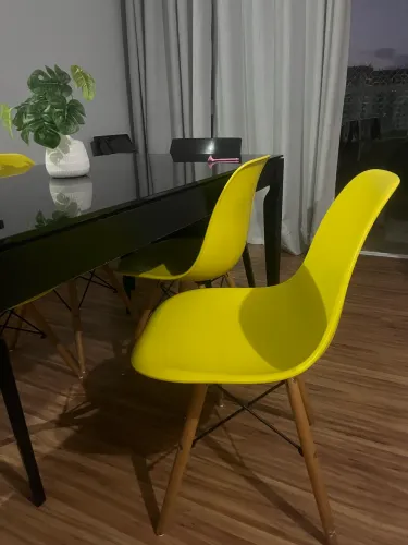 4 cadeiras de jantar Eames