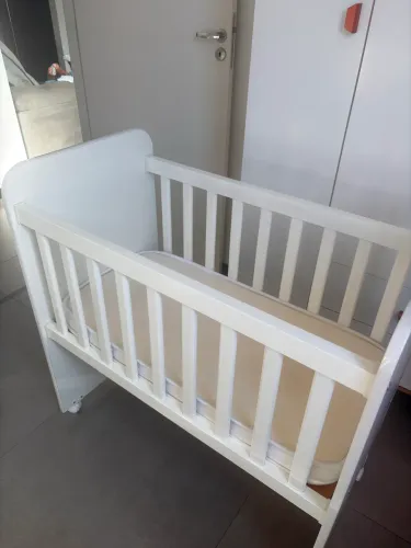 Mini berço com rodinha 