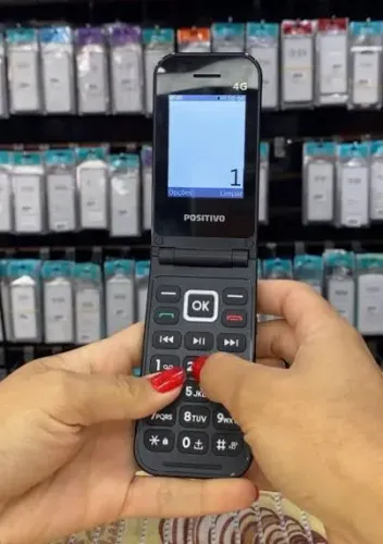 3 celulares novinhos por 100