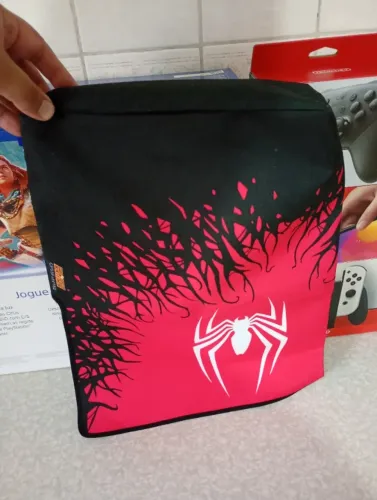 Capa Anti Poeira PS5 Edição Especial Spider Man 2