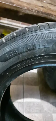 2 pneus meia vida 185/70R14