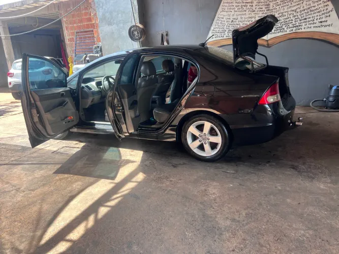 Honda Civic Sedan LXS 1.8/1.8 Flex 16V Aut. 4P 2008