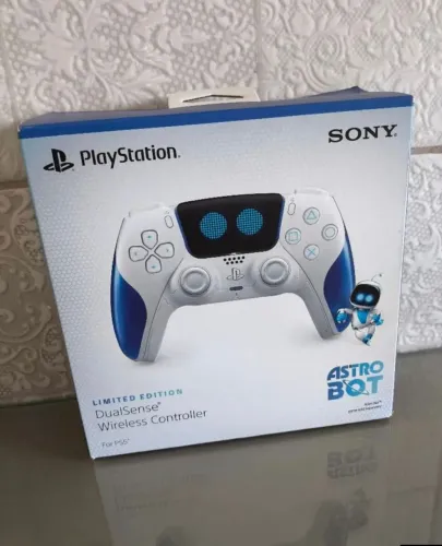 Controle Sony Dualsense Astro Bot Joyful Limited Edition para PS5 Wireless - Branco