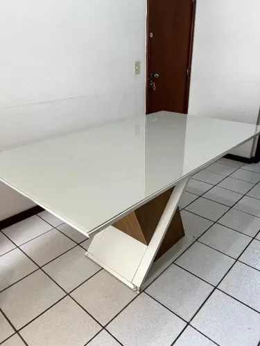 Mesa 6 lugares 180 por 90 Mdf tampo de vidro Canto Reto