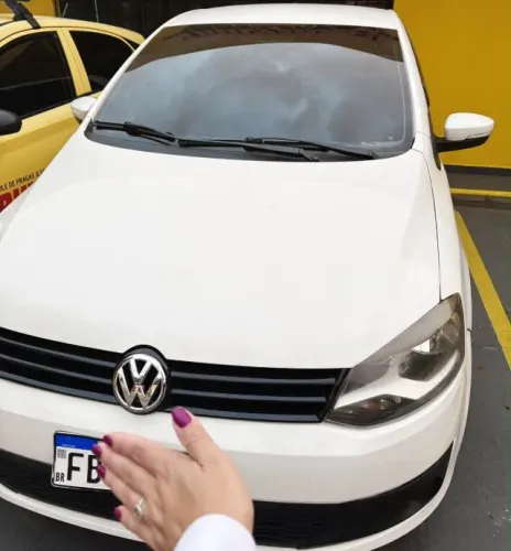 Volkswagen Fox 1.0 MI Total Flex 8V 3P 2012